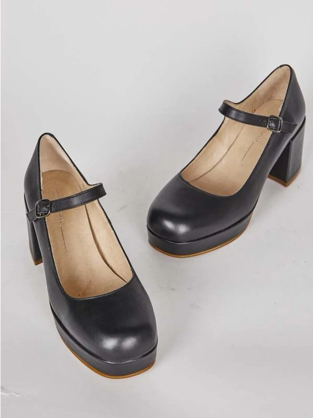 Intentionally Blank Taft Platform Mary Jane in Black